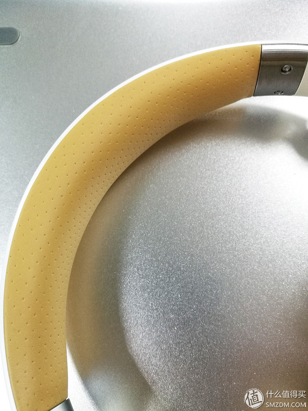 有颜值,有实力否?三星LevelOn头戴式耳机