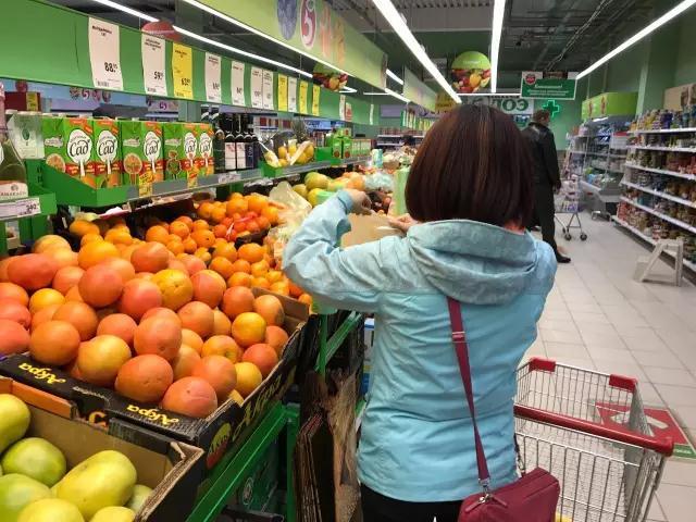 带三个美女自驾中国,自驾房车欧洲之旅