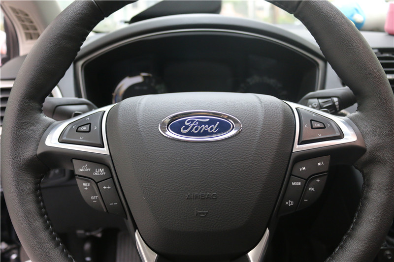 17款新蒙迪欧改畅影12.1寸2G运行+64G储存升级版导航