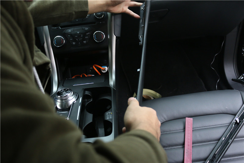 17款新蒙迪欧改畅影12.1寸2G运行+64G储存升级版导航