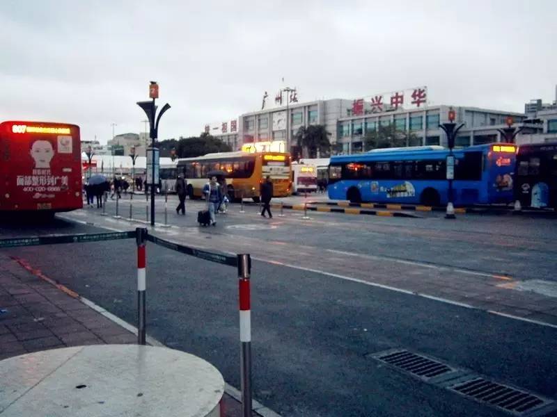 2008年广州火车站春运真实情况,2007年的广州火车站春运视频