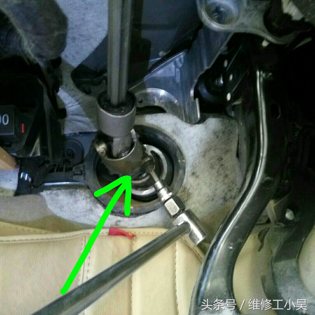 二十多万公里的*萨特帕**方向机出问题了,只能更换新的,不能维修!