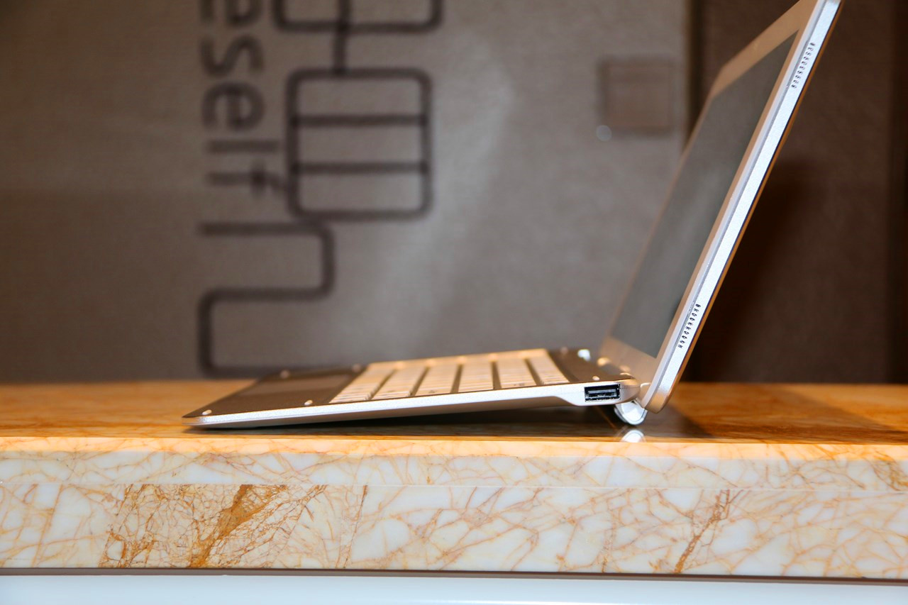 酷比魔方2023平板电脑二合一,酷比魔方mixplus屏幕