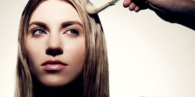 衣服上染上了染发剂怎么去除,染发剂沾到皮肤上怎么去除