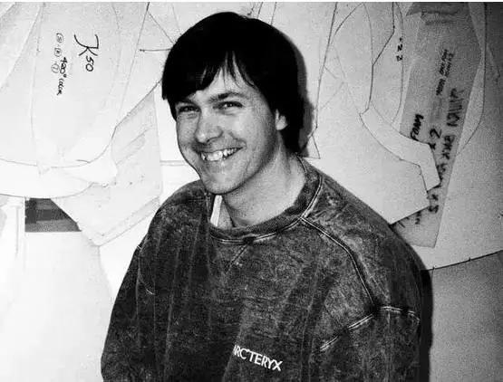 始祖鸟冲锋衣为何这么贵,始祖鸟冲锋衣为什么那么贵呢