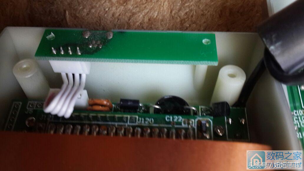 拆一只特种设备,神思身份证阅读器,终于见到防拆开关了