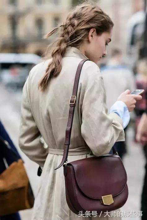 王菲包实际叫什么包,王菲04年隐退后多久复出的