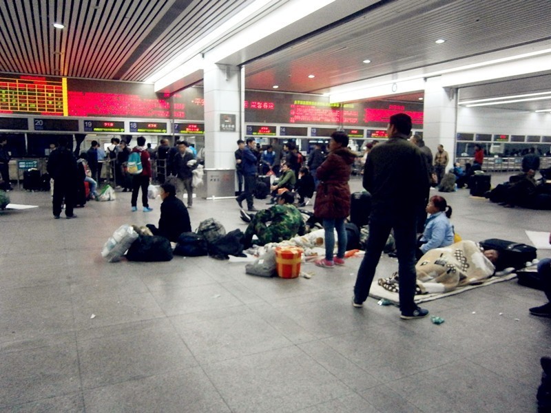 2008年广州火车站春运真实情况,2007年的广州火车站春运视频