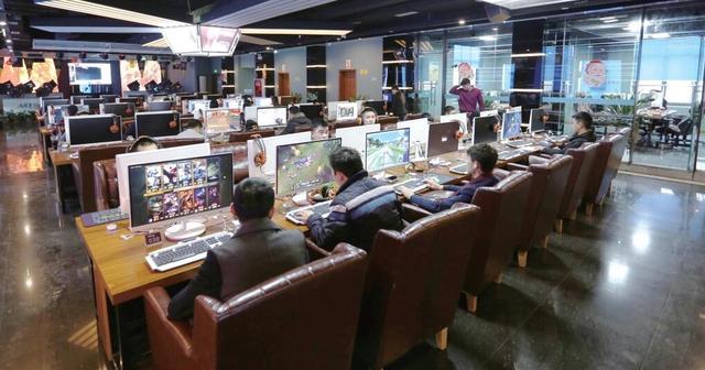 良子网咖家具——网咖应该怎么开?