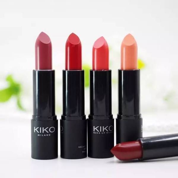 特别又日常的妆容教程 (三秒钟帮你搞定一个完美的妆容)