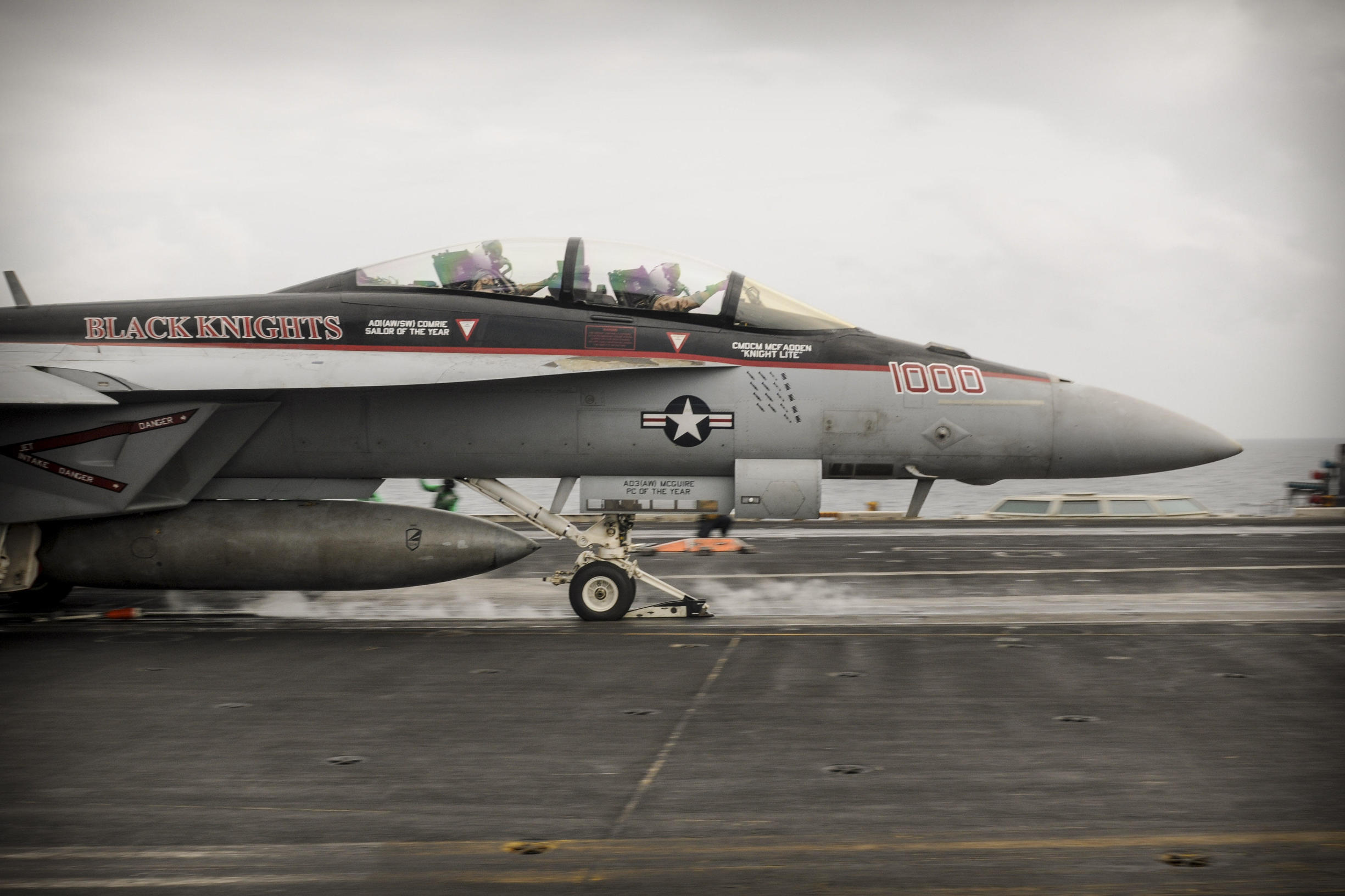 航母舰载机的作用,航母舰载机主要作用有哪些