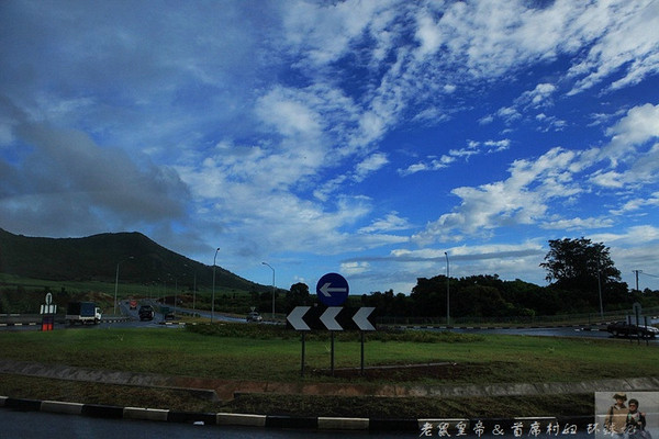 在外国街头演唱中国乐器,在外国街头演奏市集音乐