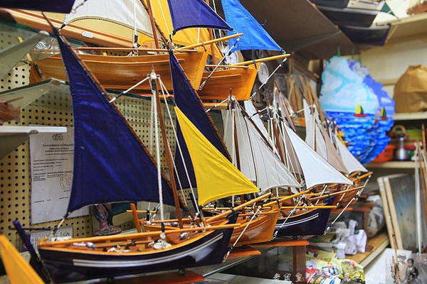 在外国街头演唱中国乐器,在外国街头演奏市集音乐