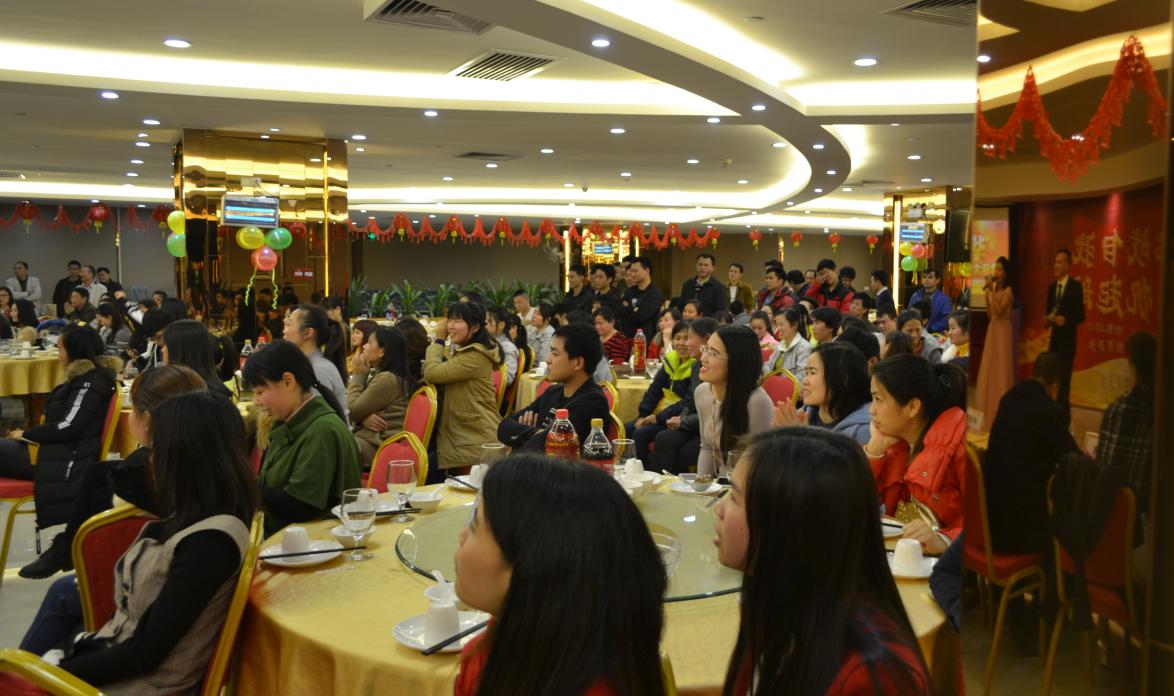 iphone7奖优秀员工不豪，42张图看爱唯2017年会