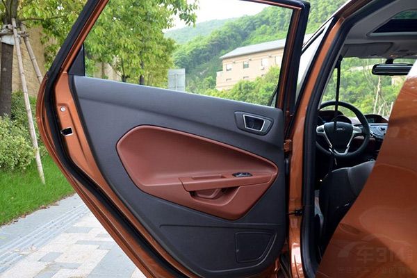 车主说嘉年华的双离合就像来复枪上膛咔咔乱响