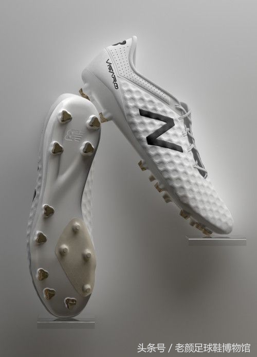 门外汉nb踏入足球市场是自找没趣？其实它也是30年球鞋老司机