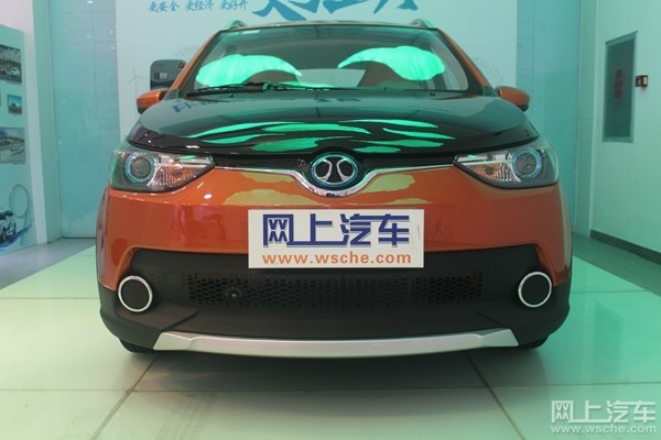 北汽新能源纯电动车EC180上市，补贴后售4.98万起！