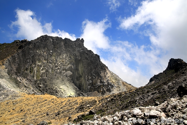 印尼物价有多低？去苏门答腊岛洗一次火山温泉就知道了