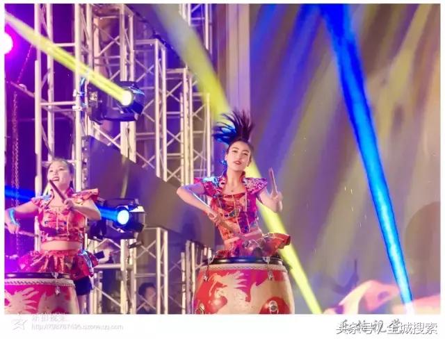 榻愬獩鐩存挱瑙嗛,榻愬獩