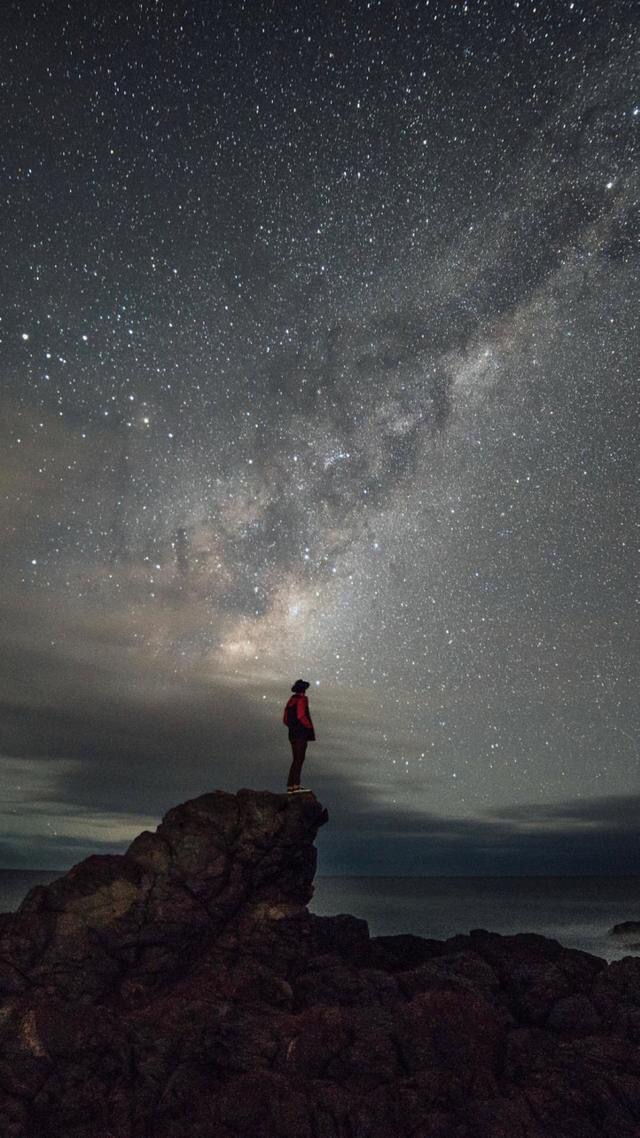 珍藏50张绝美墙纸,花了2000个小时选出十张壁纸