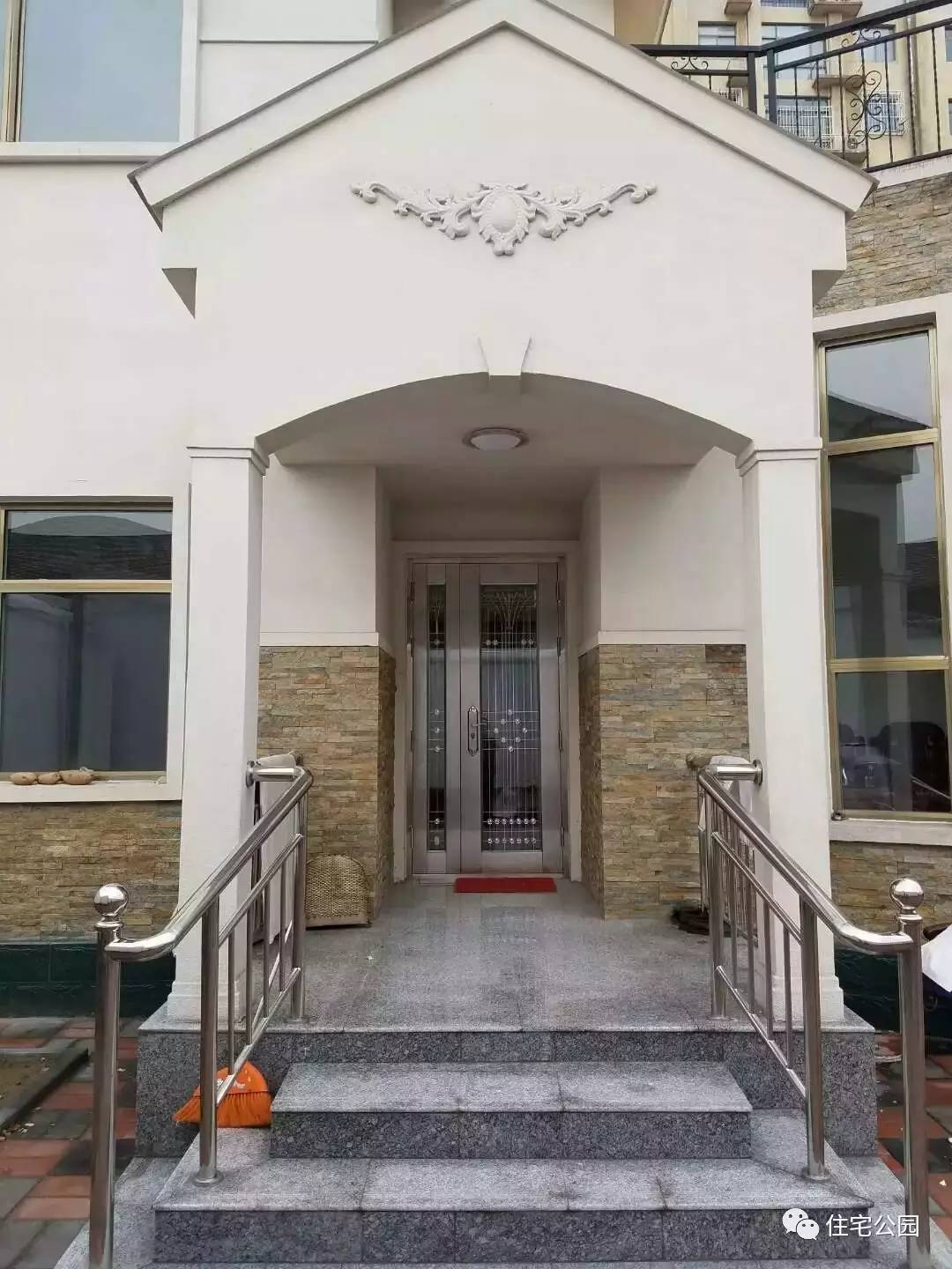 他花25万城郊盖栋轻钢房为何却羡煞了100万城市买楼的发小?