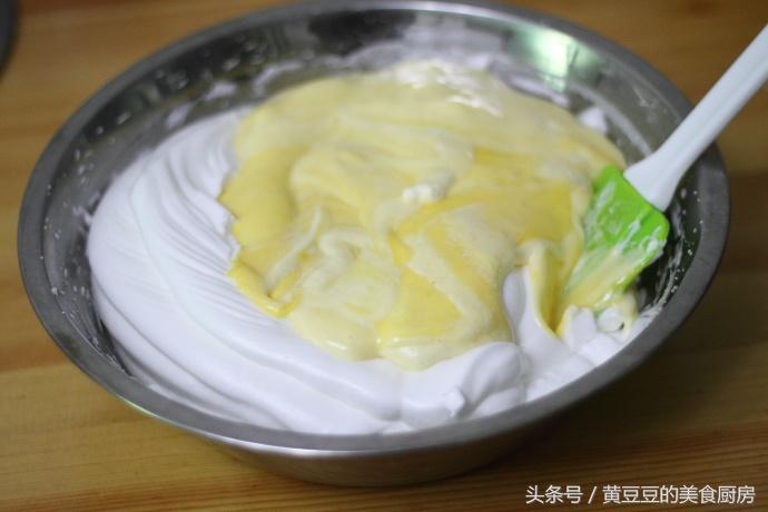 自己制作生日蛋糕最简单的方法,简单的自制生日蛋糕的做法