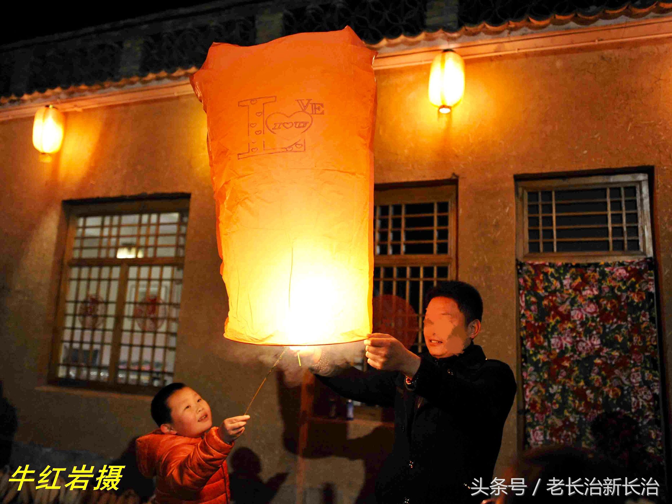 包饺子放烟花,包饺子贴春联放烟花赏花灯三年级