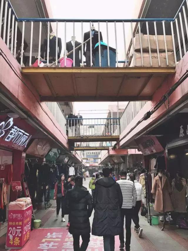 西安的潮人,西安小寨百汇哪里最潮