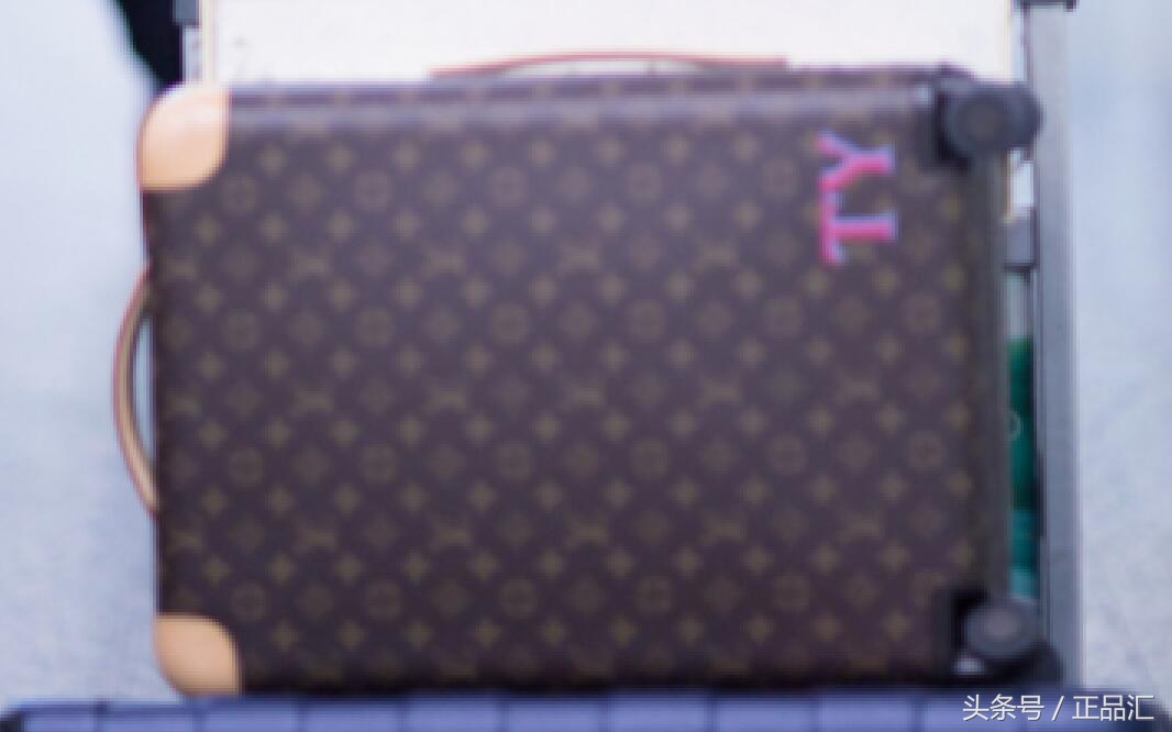 唐嫣最近的机场照,唐嫣机场照片对比