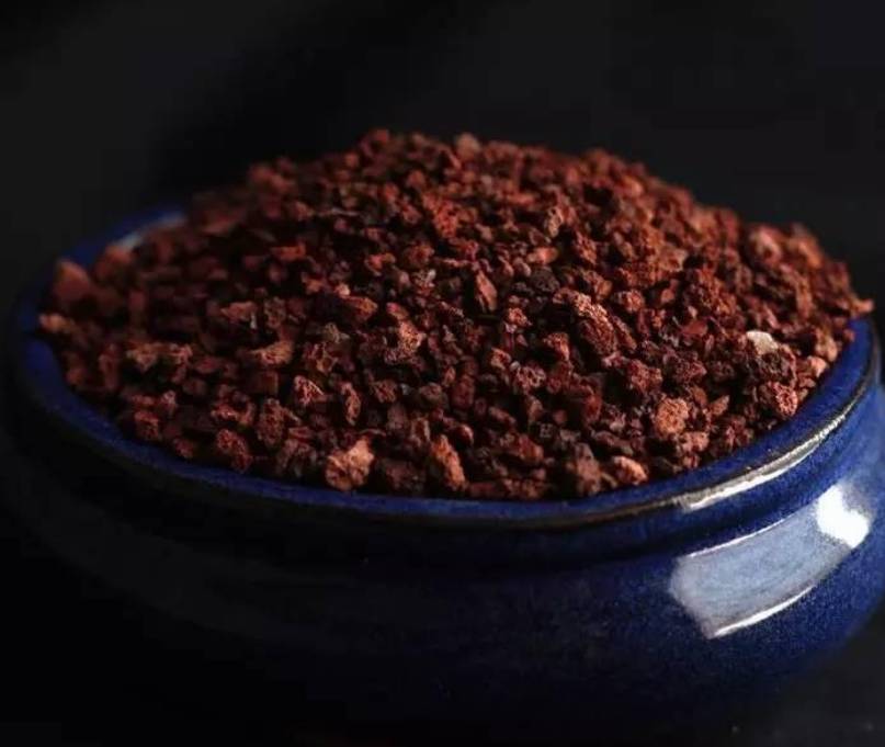 君子兰烂根后怎么处理配土上盆,椰糠配的土总是烂根