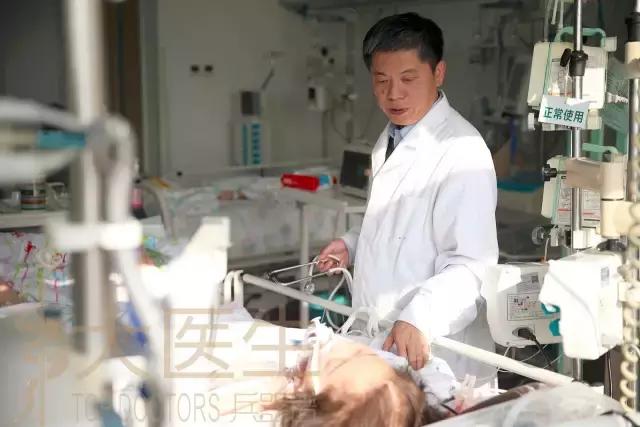 让大夫回归真正的人,医学的“砝码”,谁来掌控