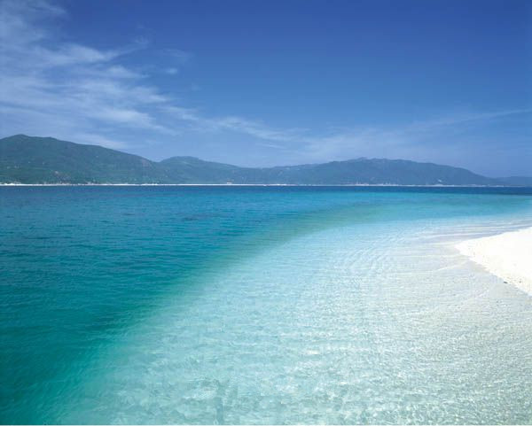 天下第一湾亚龙湾,说走就走海南