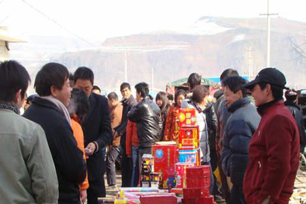 过年农村集市上卖什么年货好,在乡下春节卖什么年货最好卖