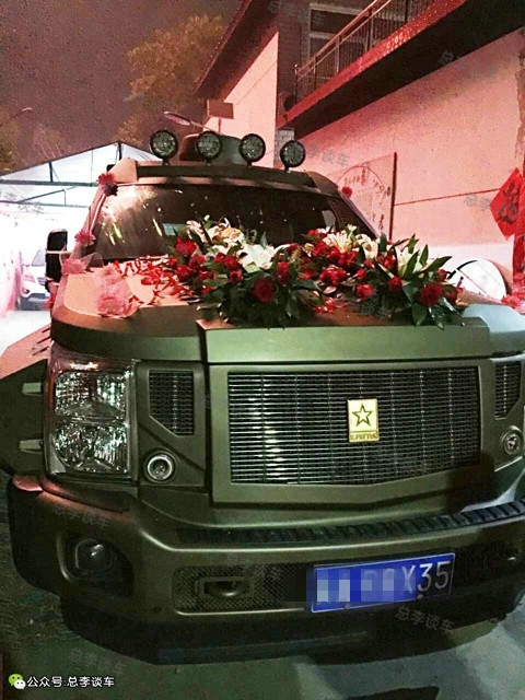 女子开千万防弹车,这车接新娘真霸气,国内罕见婚车