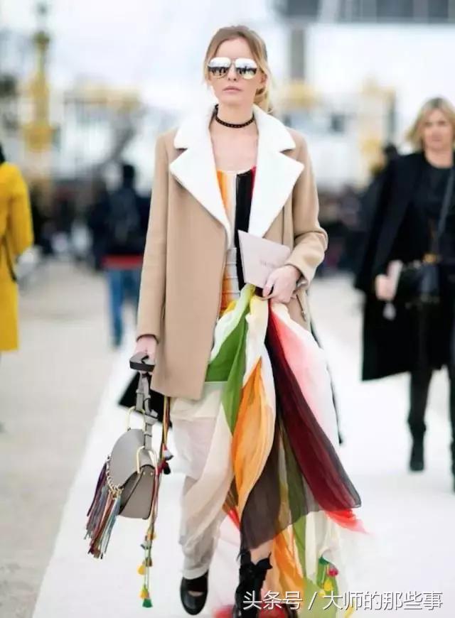 王菲包实际叫什么包,王菲04年隐退后多久复出的