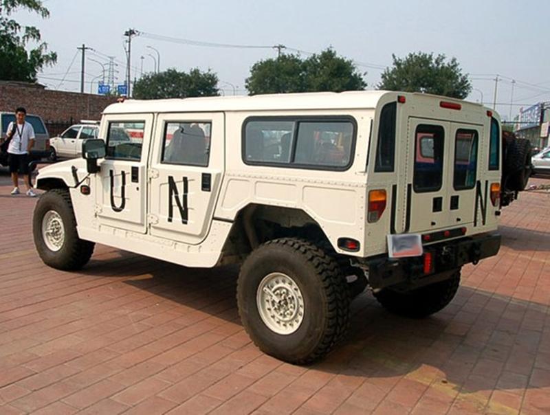 这些汽车比较霸气，随随便便压扁超跑轿车