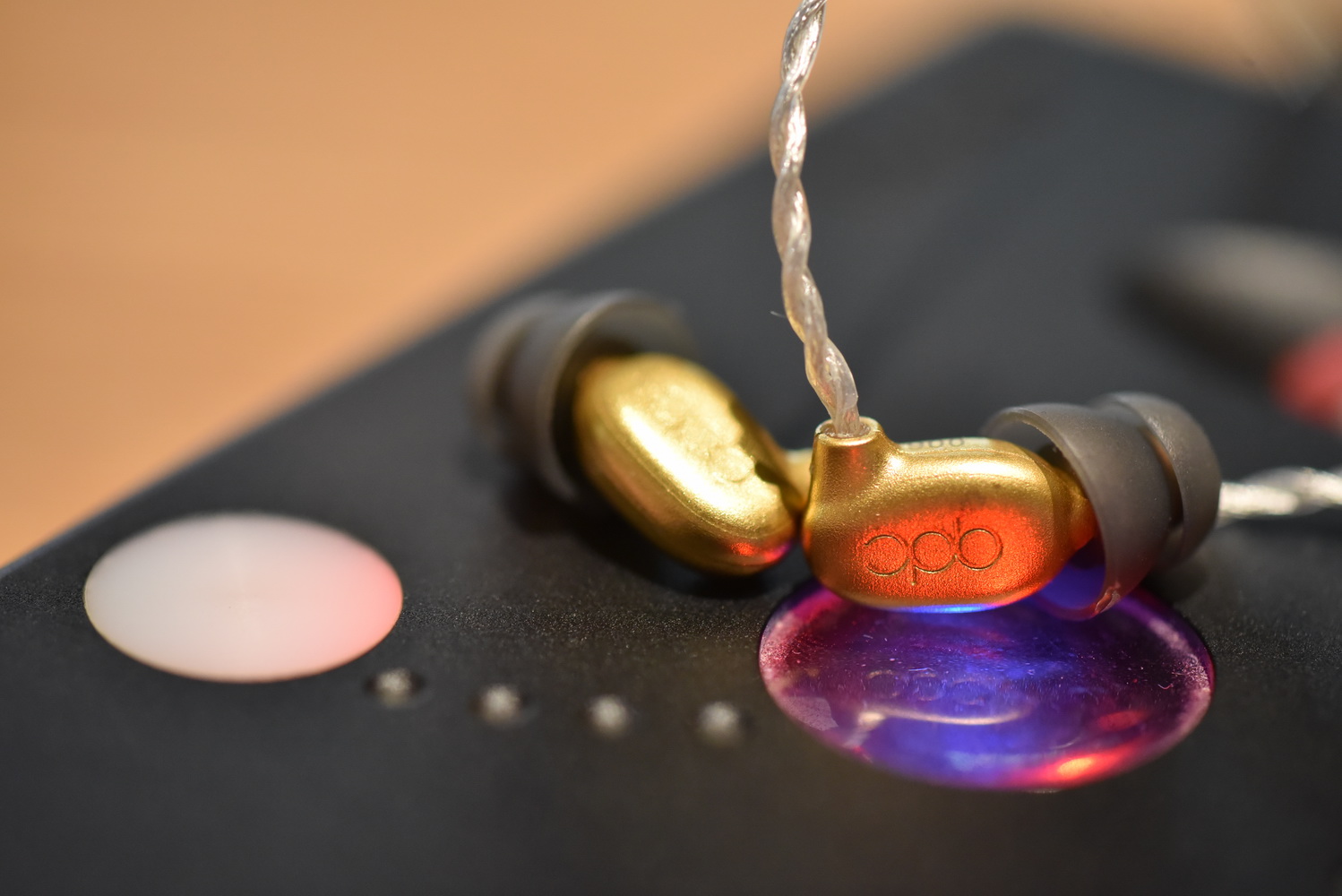 十周年纪念款耳机,周年纪念金饰品