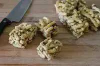 外面卖的零食在家做,外面的零食怎么做的