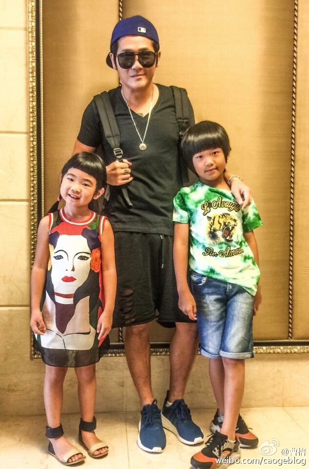 贝儿杨阳洋费曼摘菠萝,爸爸去哪儿贝儿杨阳洋费曼