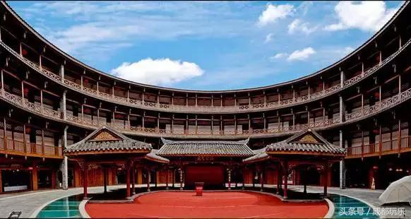 对不起，我们就爱待在成都！