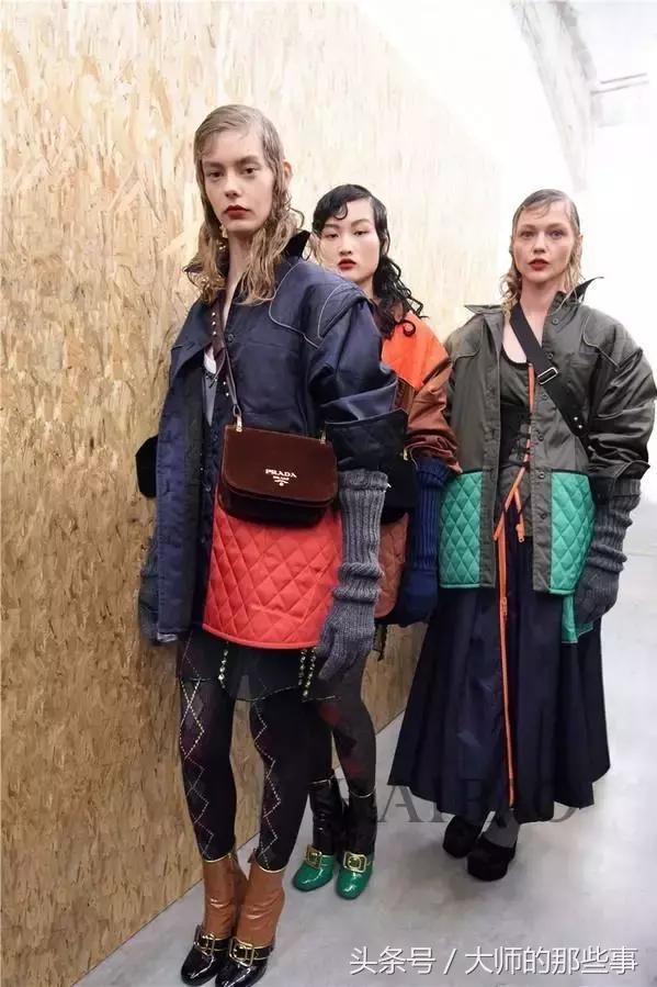 王菲包实际叫什么包,王菲04年隐退后多久复出的