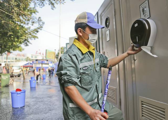 2008年广州火车站春运真实情况,2007年的广州火车站春运视频