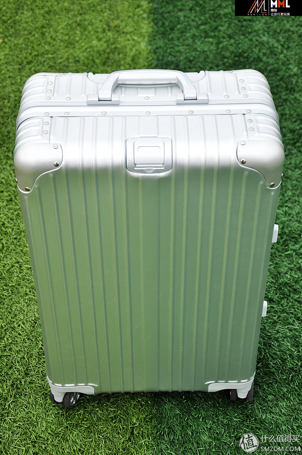 国产箱包性价比高,国产的箱包拉杆箱