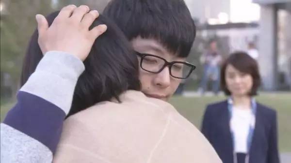 作曲做词演唱,作词作曲唱歌全才