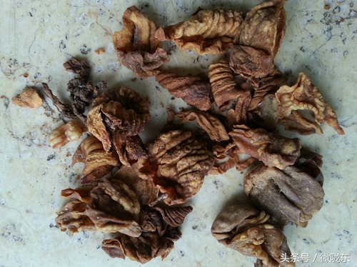 农村一个土鸡200元、有个部位能治小孩尿床