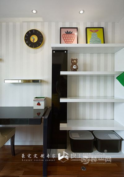 乍一看黑乎乎一片类似何以笙的家杭州江南文苑大户型装修