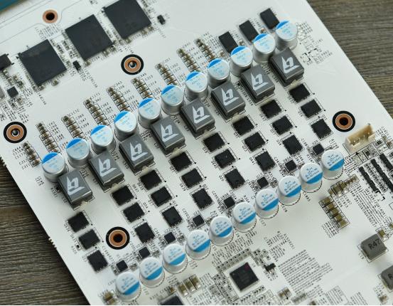 十代奔腾处理器吃鸡游戏测试,游戏兼顾生产力选什么cpu和显卡