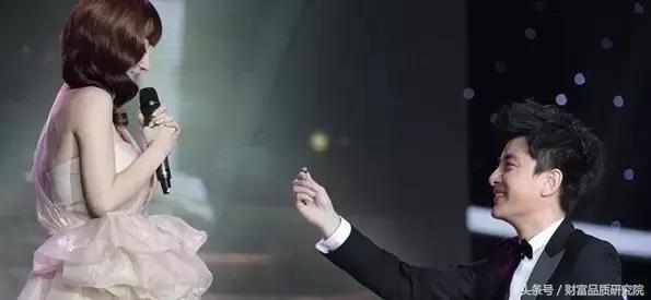 “钻石恒久远，一颗永留传”，经典广告语回归，能否再创辉煌？