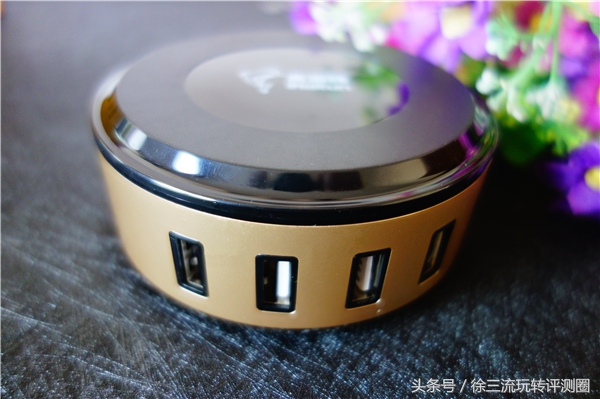 有了米海豚至尊系列无线充电器U405从此手机充电进入无线时代