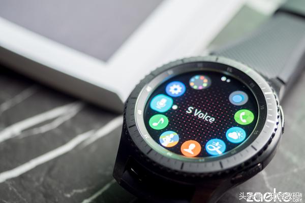三星GearS3评测：最强智能手表之一，但依然鸡肋